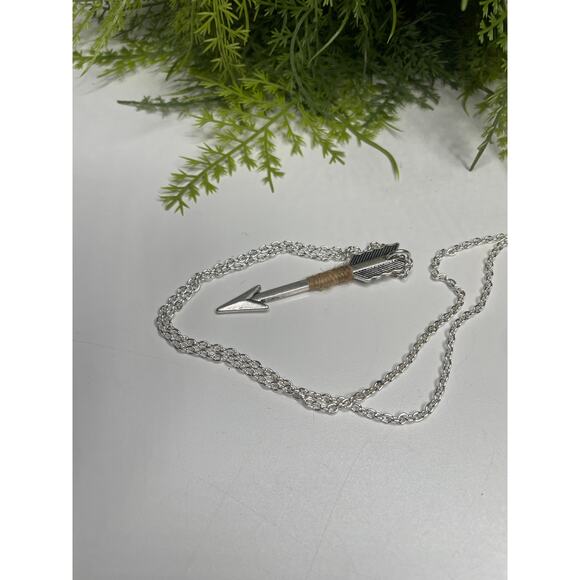 Silver Arrow Necklace Cupid Archery Archer Hunter - Picture 5 of 7